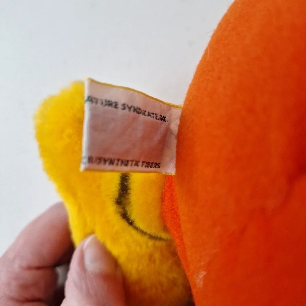 Vintage 1981 DAKIN Garfield Pumpkin Patch Halloween Plush Stuffed Toy 12